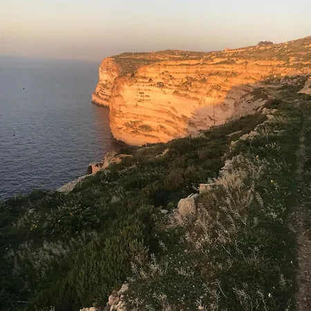 Holiday home Ta Randu With Stunning Pool Qala