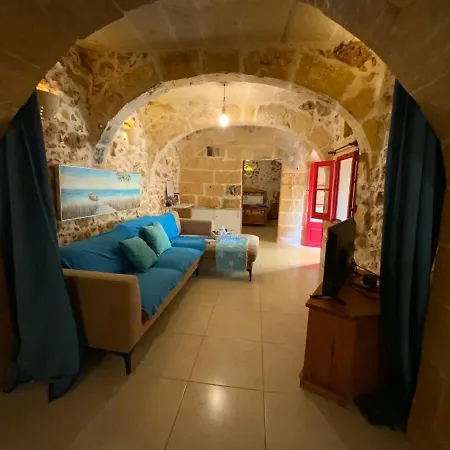 Holiday home Ta Randu With Stunning Pool Qala