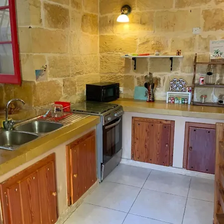 Ta Randu With Stunning Pool Holiday home