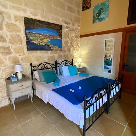 Ta Randu With Stunning Pool Hébergement de vacances Qala