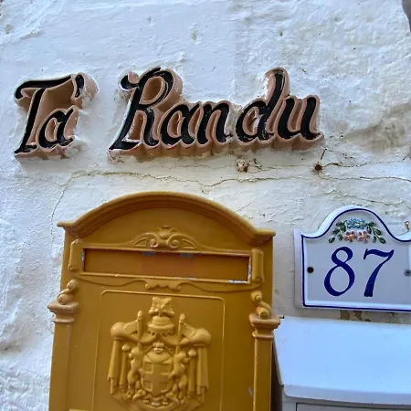 Сasa de vacaciones Ta Randu With Stunning Pool *