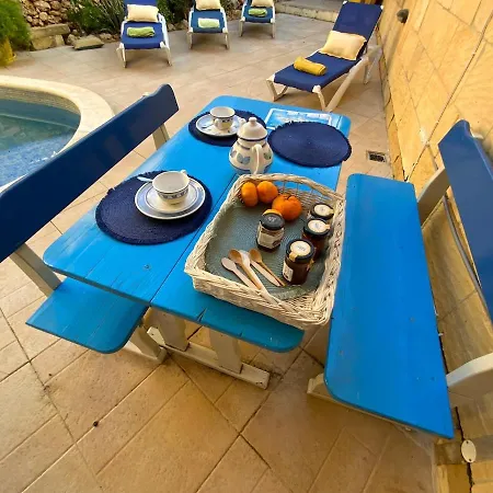 Ta Randu With Stunning Pool Сasa de vacaciones Qala