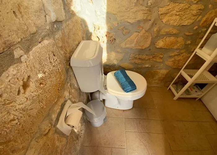 Ta Randu With Stunning Pool Feriehus Qala