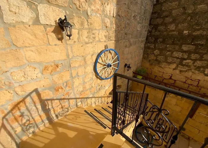 Σπίτι διακοπών Ta Randu With Stunning Pool