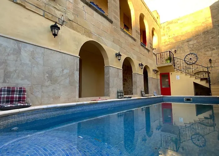 Feriehus Ta Randu With Stunning Pool Qala